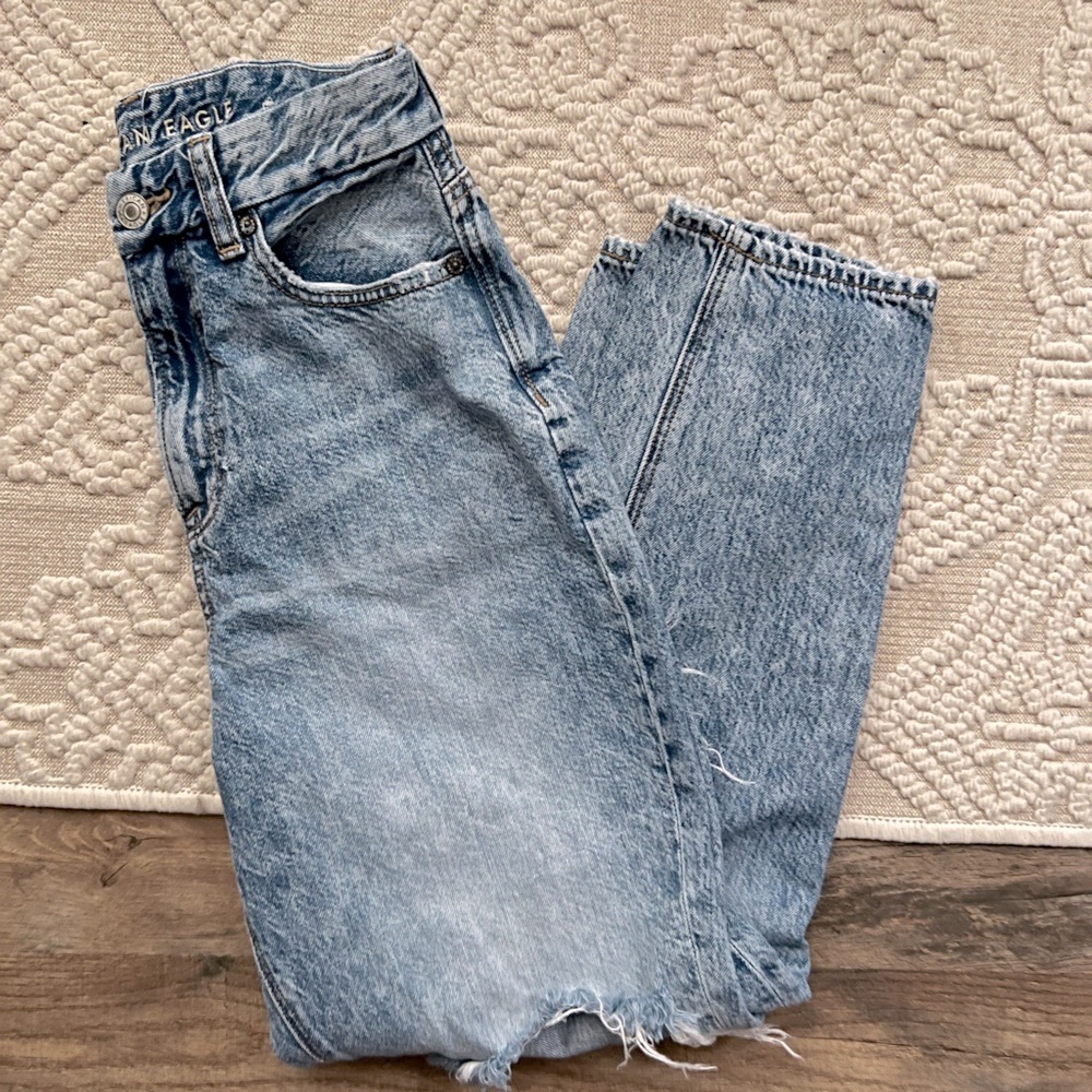 American Eagle curvy mom jeans size 0R